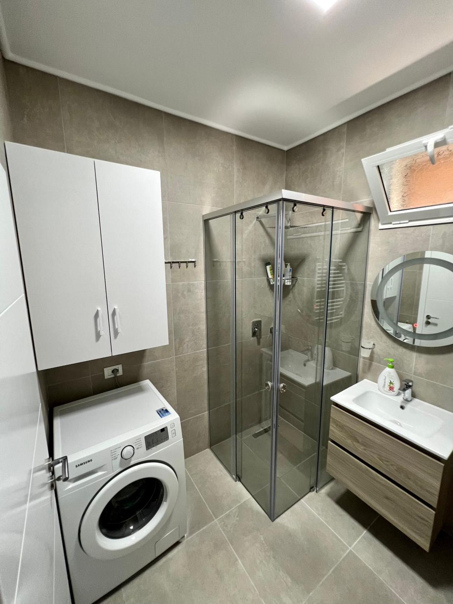 New Bazaar Cozy Apartment 2 Dajti View ติรานา ภายนอก รูปภาพ