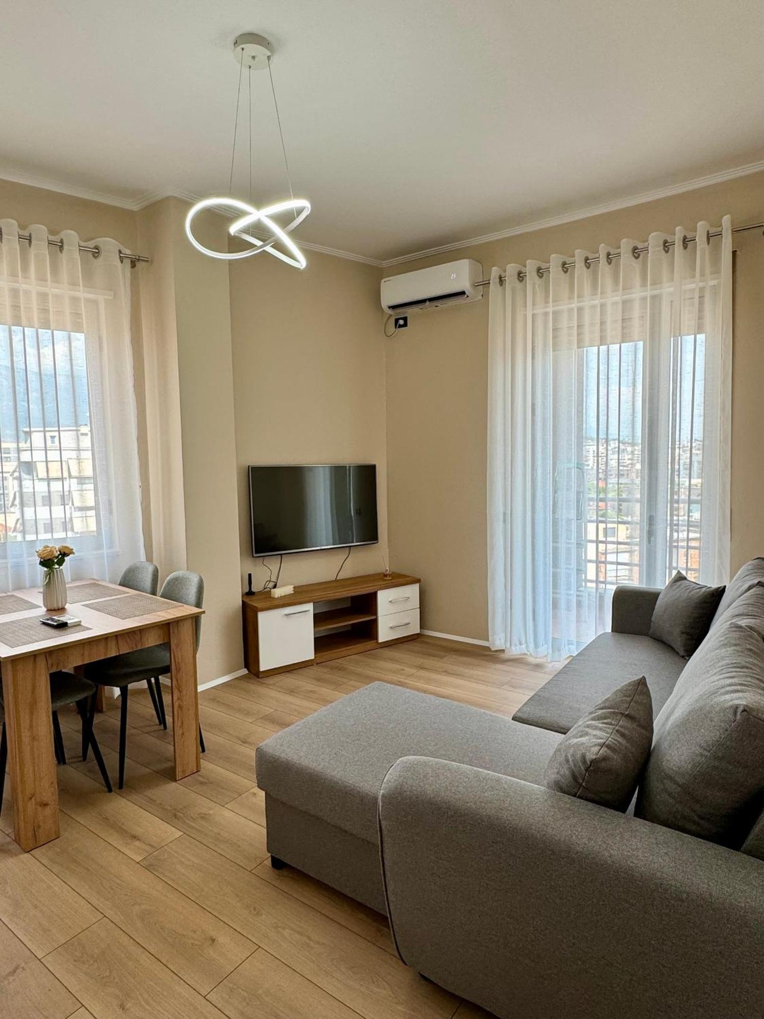 New Bazaar Cozy Apartment 2 Dajti View ติรานา ภายนอก รูปภาพ
