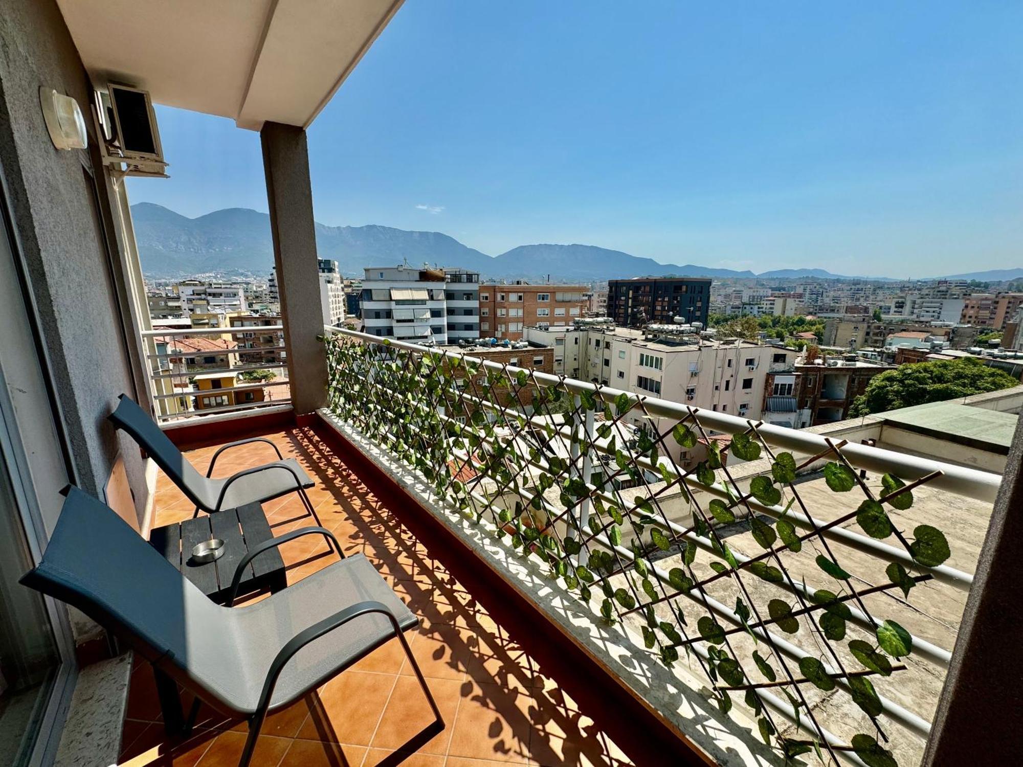 New Bazaar Cozy Apartment 2 Dajti View ติรานา ภายนอก รูปภาพ